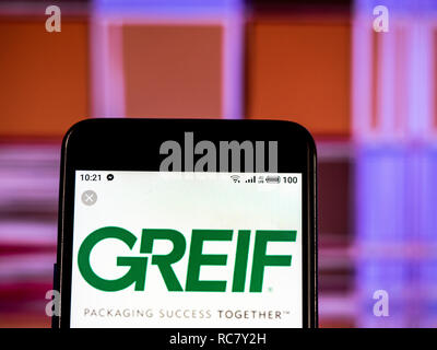 Greif, Inc. Le logo de la société vu affichée sur téléphone intelligent. Banque D'Images