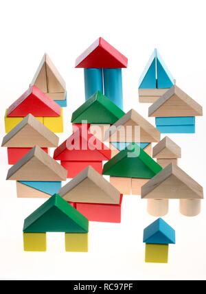 Beaucoup de maisons faites de blocs de jouets, image symbolique de la vie dans la ville Banque D'Images