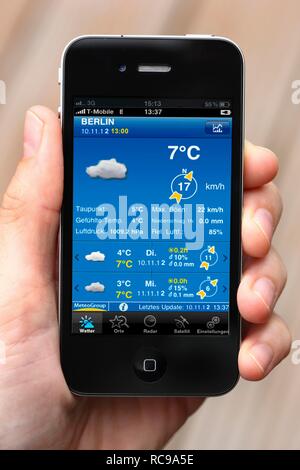 Iphone, smart phone, prévisions météo, de l'app sur l'écran Banque D'Images