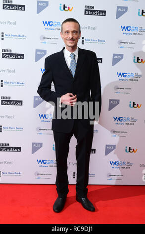 Mackenzie Crook arrive au Collège Royal des Médecins de Londres pour le les écrivains&acirc ;€™ Guild Awards. Banque D'Images