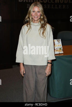 Los Angeles, United States. 14 Jan, 2019. LOS ANGELES, CA, USA - Le 14 janvier : actrice Gwyneth Paltrow assiste à la signature de son livre pour "l'assiette propre : Manger, Reset, guérir' tenue à Barnes et Noble au Grove le 14 janvier 2019 à Los Angeles, Californie, États-Unis. (Photo par Xavier Collin/Image Crédit : Agence de Presse) L'agence de presse Image/Alamy Live News Banque D'Images