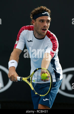 Melbourne Park, Melbourne, Australie. 15 Jan, 2019. Open de tennis d'Australie, jour 2 ; Marco Cecchinato de l'Italie renvoie la balle au cours d'un match contre Filip Krajinovic de Serbie : l'action de Crédit Plus Sport/Alamy Live News Banque D'Images