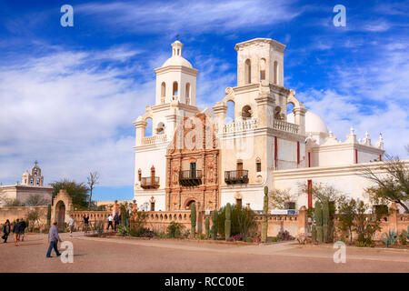 L'église de la Mission San Xavier del Bac à Tucson, Arizona, USA Banque D'Images