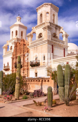L'église de la Mission San Xavier del Bac à Tucson, Arizona, USA Banque D'Images