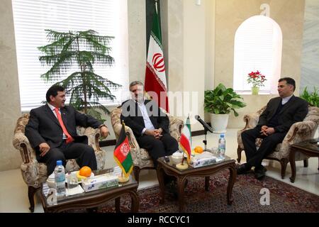 Consul général Afghan a rencontré le maire de Mashhad - Seyyed Mohammad Amin Mortazavi et Sowlat Seddighi 02 (2). Banque D'Images