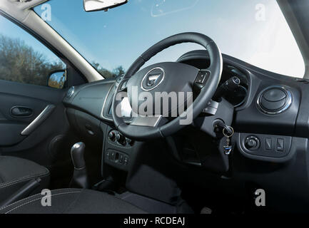 2013 Dacia Logan MCV break budget Banque D'Images