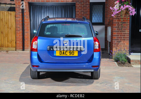 2013 Dacia Logan MCV break budget Banque D'Images