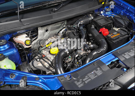 2013 Dacia Logan MCV break budget Banque D'Images