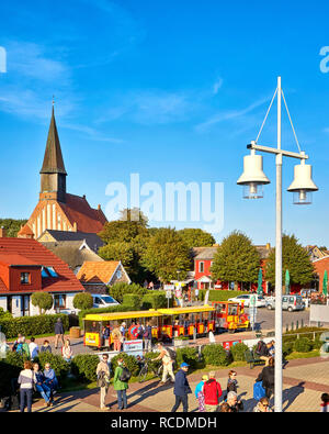 Port de Dranske en train. De là, les touristes prendre le ferry pour l'île de Hiddensee. Une destination très populaire. Banque D'Images