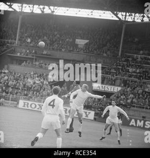 Ajax 2-1 Benfica tegen, spelmoment Bestanddeelnr, 917-7449. Banque D'Images