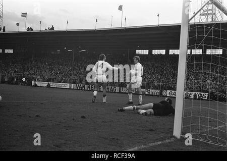 Tegen Ajax Feyenoord 2-1, Bestanddeelnr 925-1137. Banque D'Images