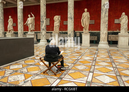 Personnes âgées art croquis visiteur au Musée Glyptotek de Copenhague Banque D'Images