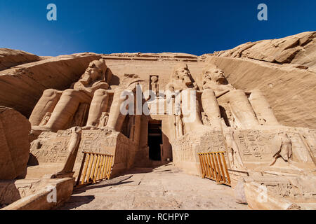 L'entrée du plus important temple d'Egypte Abou Simbel le temple dédié à Ramsès le deuxième Banque D'Images