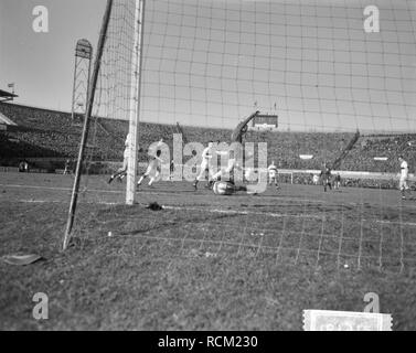 Ajax tegen DWS 1-1, spelmomenten Bestanddeelnr, 916-1512. Banque D'Images