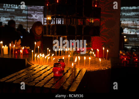 Cérémonie d'honorer la mémoire des victimes de la famine en Ukraine, à l'intérieur du Musée National Mémorial aux victimes de la famine en Ukraine, à Kiev, le samedi, Novembre 24, 2018 Banque D'Images