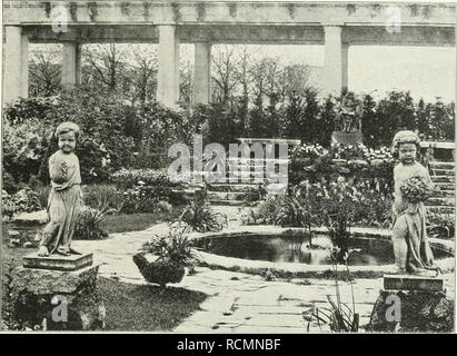 . Die Gartenkunst. Jardins de paysage ; -- l'Europe. XV. Est DIE GARTENKUNST. 273. Vieh. Cette forme des Waldes ist sicher auch für den Stadtparkwald anzuwenden und dass ihr die Schön- heit, das nicht mangelt zeigte sich so mir recht, wie ich in der Nähe der vielbesuchten Externsteine durch einen schritt solch Hutewald Bild (5). Stadtwälder auszugestalten berufen Wer ist, der mache seine Studien im Teutoburger Wald. Die Schön- heit des Waldes wird sich ihm dort wunderbar erschließen. Ausstellung Bieslau : Ansicht aus dem engl. Paul von Staudengarten s'arrêtent, Breslau. haft erinnert. Der Schönhei Banque D'Images