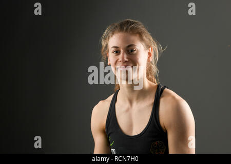 14 janvier 2019, Bavaria, Munich : escalade, présentation de la sélection d'escalade groupe pour la qualification olympique Tokyo 2020 à Munich (Bavière) : le grimpeur Alma Bestvater. Photo : Tobias Hase/dpa Banque D'Images