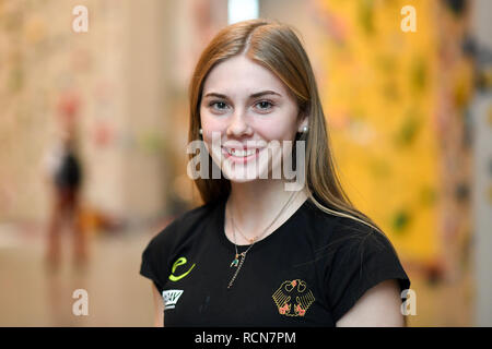 14 janvier 2019, Bavaria, Munich : escalade, présentation de la sélection d'escalade groupe pour la qualification olympique Tokyo 2020 à Munich (Bavière) : le grimpeur Hannah Meul. Photo : Tobias Hase/dpa Banque D'Images