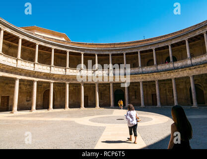 Carlos V, Cour du Palais, l'Alhambra de Grenade, Andalousie, Espagne Banque D'Images