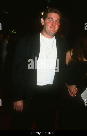 HOLLYWOOD, CA - 8 SEPTEMBRE : l'acteur Chris Penn assiste à la Warner Bros Pictures' 'True Romance' création le 8 septembre 1993 au Mann's Chinese Theatre à Hollywood, Californie. Photo de Barry King/Alamy Stock Photo Banque D'Images