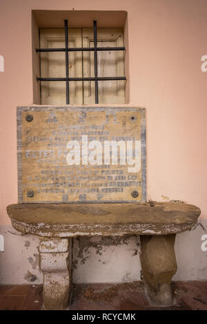 Le sanctuaire de la Madonna del Carmine di Villasimius est situé près de collines boisées de Poggiopiano dans la municipalité de Volterra, province de Pise, Banque D'Images