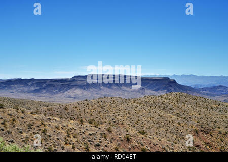 Pierce Ferry Road, paysages Meadview. Le Parc National du Grand Canyon, Arizona, USA Banque D'Images