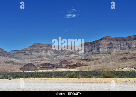 Pierce Ferry Road, paysages Meadview. Le Parc National du Grand Canyon, Arizona, USA Banque D'Images