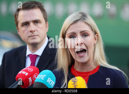 Porte-parole du Fianna Fail sur Brexit Lisa Chambers parlant à Leinster House à Dublin après le premier ministre britannique, Theresa peut perdre un vote sur son Brexit connexe à la Chambre des communes de Londres mardi. Photo date : mercredi 16 janvier 2019. Voir la politique Brexit PA histoire de l'Irlande. Crédit photo doit se lire : Brian Lawless/PA Wire Banque D'Images