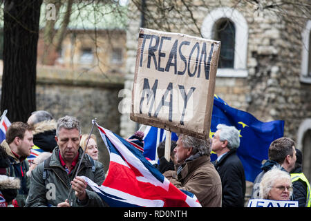 Londres, Royaume-Uni - 15 janvier 2019 : Brexit suporters, brexiteers, dans le centre de Londres maintenant de quitter les campagnes de bannières de l'Union européenne. Banque D'Images