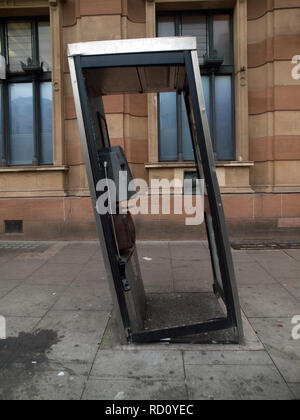 Une boîte de téléphone vandalisé à Brighton Banque D'Images