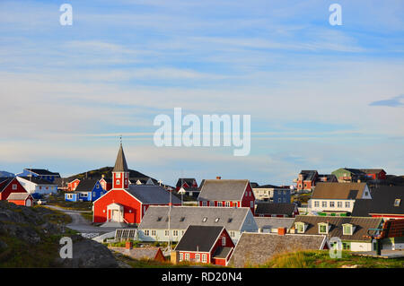 L'Église et la partie ancienne de la capitale du Groenland, Nuuk Banque D'Images