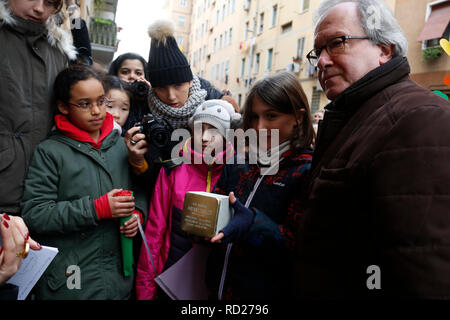 Rome le 16 janvier 2019. Mise en place d'un obstacle à la mémoire d'Antonio Roazzi, victime de l'nazifascism pendant l'occupation de Rome. Roazzi était Banque D'Images