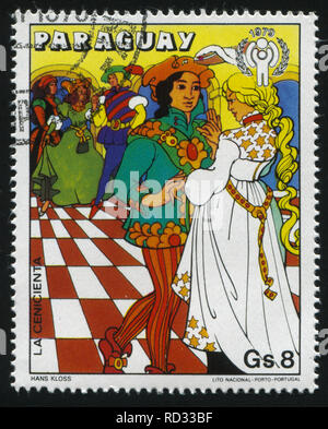 Russie KALININGRAD, 22 avril 2017 : timbres par le Paraguay, Cendrillon, vers 1979 montre Banque D'Images