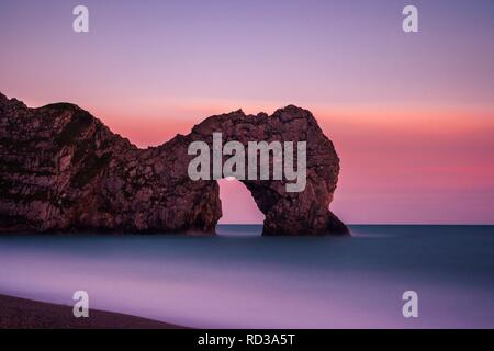 Durdle door longue exposition Banque D'Images