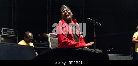 L'un de Jimmy Cliff's band sur la scène du festival 2018 théorie barbu Banque D'Images