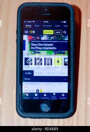 William Hill sports gambling app sur un téléphone intelligent Banque D'Images