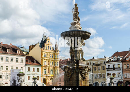 Fontaine de Samson en Přemysl Otakar II Town Square, Ceske Budejovice, République Tchèque Banque D'Images