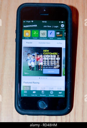 Jeu de Paddy Power sports app sur un téléphone intelligent Banque D'Images