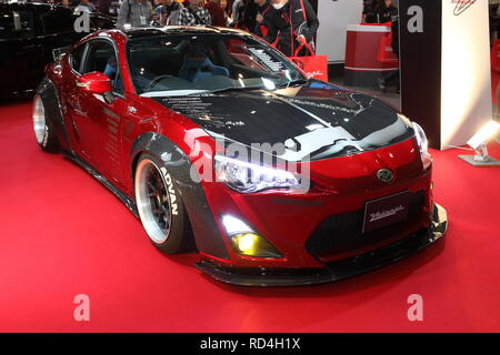 Vendredi. Jan 11, 2019. Habillé d'une Toyota 86 est affichée à Tokyo Auto Salon 2019. Plus de 400 constructeurs automobiles et fabricants de pièces auto afficher leurs derniers produits au cours de Tokyo Auto Salon 2019 à Chiba, Japon le Vendredi, Janvier 11, 2019. Credit : Tatsuro Sugawara/AFLO/Alamy Live News Banque D'Images