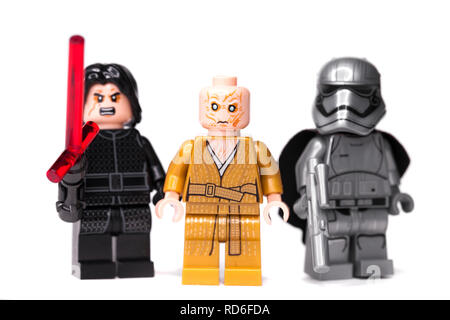 SAMARA, RUSSIE - le 17 janvier 2019. LEGO STAR WARS. Figurines Star Wars - Épisode 8, Kylo Ren, Phasma, Snoke Banque D'Images