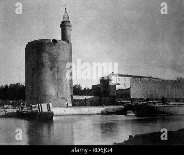 Début d'Autotype Tour de Constance la tour de garde à Aigues Mortes, Gard, France, photographie historique, 1884 Banque D'Images