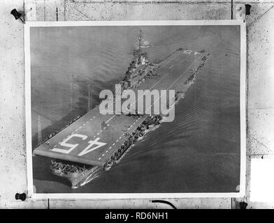 Vliegdekschip américain USS Valley Forge (CV-45, Essex klasse, Bestanddeelnr 903-2796. Banque D'Images