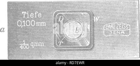 . Bactériologie et mycologie d'aliments. L'alimentation. Fig. 11.-Hsemocytometer avec des pipettes en cas. à l'origine divisés pour le lait, mais, sans aucun doute, pourrait être adapté à d'autres substances alimentaires. Hsemocytometer. Le hsemocytometer, qui est utilisé pour compter les leucocytes et les érythrocytes, est maintenant apphed au dénombrement des bactéries dans des matériaux très peuplées. W B J^D. Fig. 12.-Hsemocytometer avec chambre. L'appareil se compose d'un verre sur lequel sUde est fixé des morceaux de verre de manière à former une chambre. Le verre extérieur est carré avec un trou rond dans le centre. C'est en mettre une série p Banque D'Images