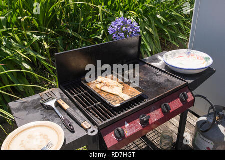 Jaune par cuisson sur barbecue Banque D'Images