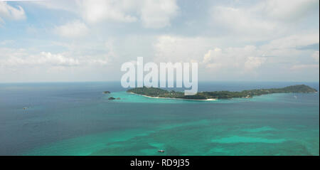 Koh Lipe est une petite île en L, situé dans le sud de la Thaïlande Ranong, près de la Thaïlande/Malaisie frontière. Il appartient à l'Adang-Rawi Banque D'Images