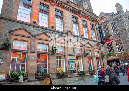 Le Scotch Whisky d'expérience sur le Royal Mile, dans le centre-ville d'Édimbourg, Écosse, Royaume-Uni Banque D'Images