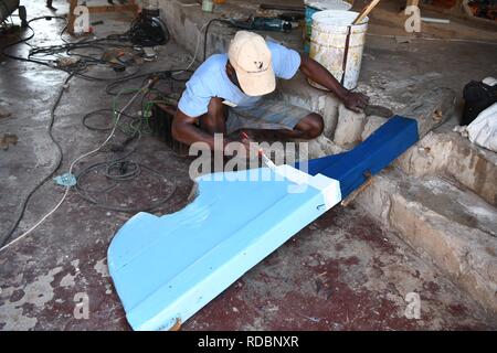 Ibo Island Lodge Hotel, Ibo Island, Mozambique, Afrique de l'Est. Travailleuse, le personnel sympathique de l'Ibo Island Lodge Hotel. Banque D'Images