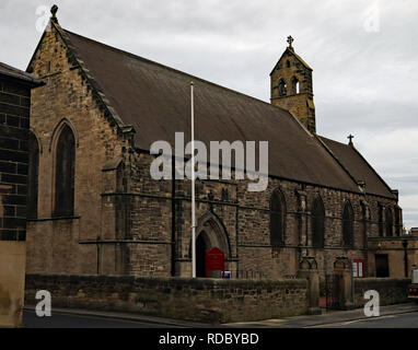L'église de St Cuthbert, Rue de l'Église l'Amblève l'église de St Cuthbert's sur la rue Church dans l'Amblève. L'Amblève est une petite ville sur la côte nord-est. Banque D'Images