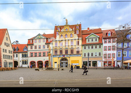 ERFURT, ALLEMAGNE - circa 2018, mars : Le Fischmarkt et Rathaus de ville d'Erfurt, Thuringe, Allemagne Banque D'Images