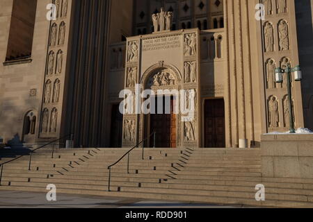 14 janvier, 2019. Washington DC, entrée à la basilique du Sanctuaire national de l'Immaculée Conception. Banque D'Images